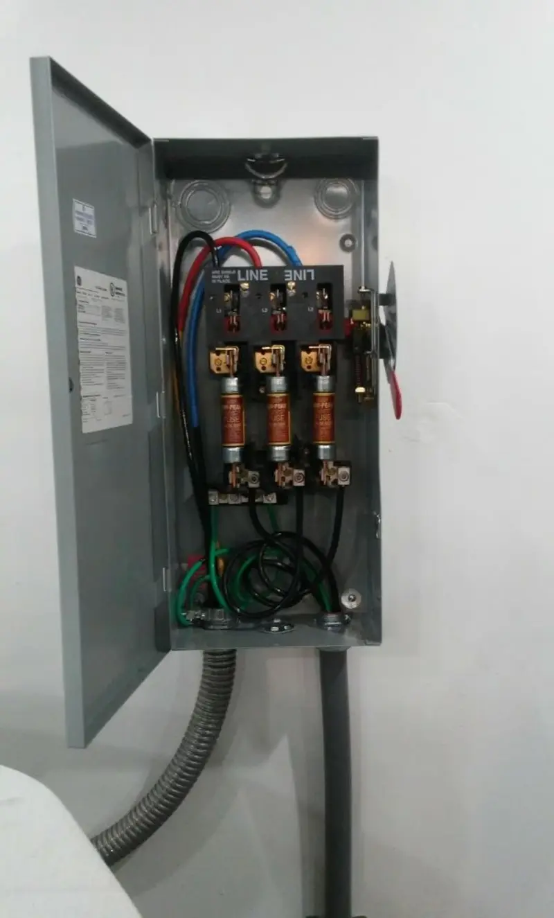 Three-phase disconnect switch installed for Smoke Detector Installation in New Providence